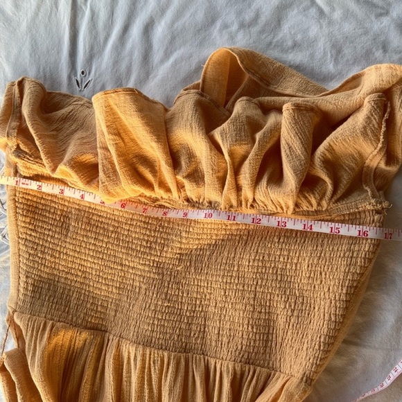 Free People Tavia Maxi dress in excellent condition Large Peach color smoke free - Picture 4 of 5